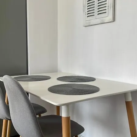 Bazaar Sun Rays * Tirana