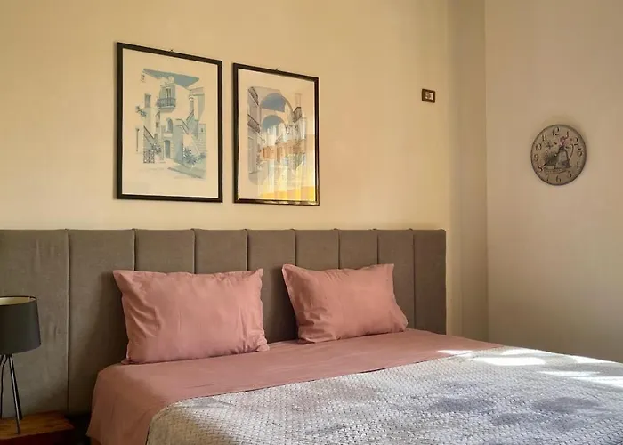 Bazaar Sun Rays * Tirana