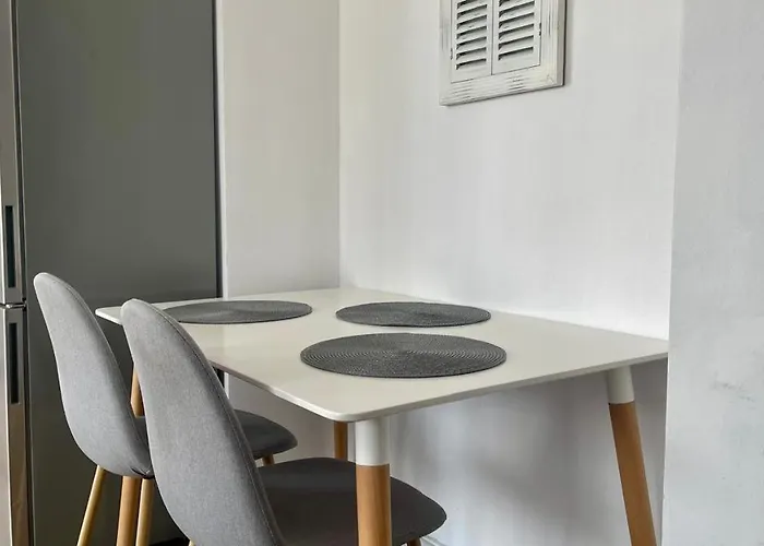 Bazaar Sun Rays * Tirana